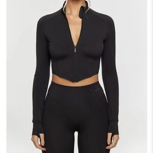 NAMA BODY BUTTER CONTOUR JACKET 🖤